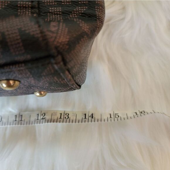 Michael Kors Shoulder bag. Like new condition. Medium size shoulder bag. - Picture 3 of 6